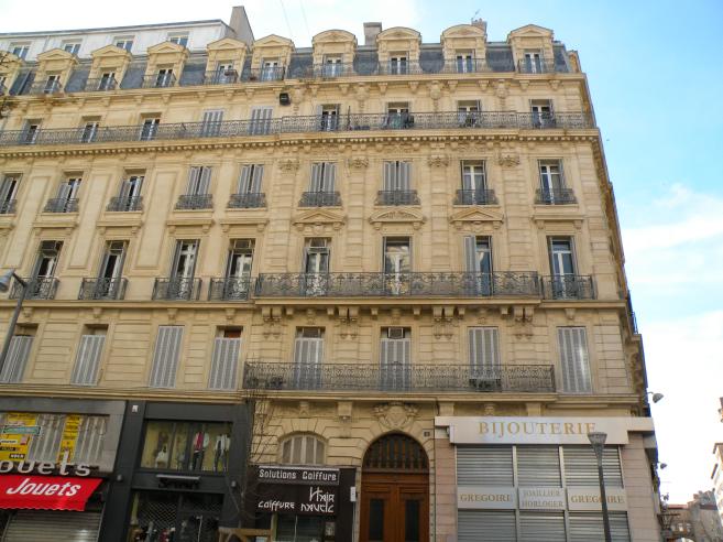  Immeuble Haussmannien, République